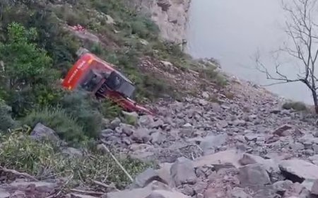 अनियंत्रित होकर सतलुज नदी में समाया ट्राला, हादसे में चालक की मौत  