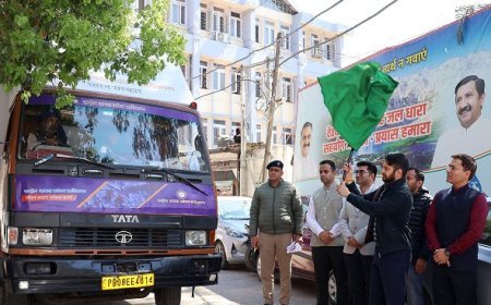 उपायुक्त ने फील्ड प्रचार जागरूकता अभियान के लिए मोबाइल वैन को किया रवाना