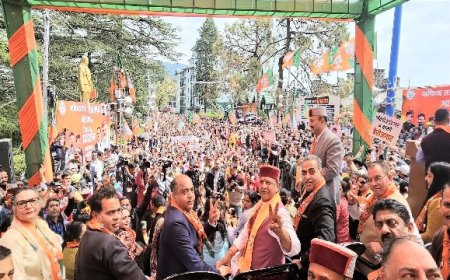 भाजपा ने शिमला के चौड़ा मैदान में विधानसभा के बाहर सरकार के खिलाफ किया प्रदर्शन