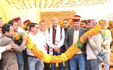 आयुष्मान , सहारा , शगुन और कन्यादान जैसी जनकल्याणकारी योजनाएं चलना संसाधन लुटाना नहीं , सरकार का फ़र्ज़ : जयराम ठाकुर