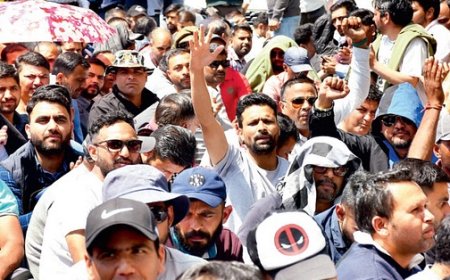 वोकेशनल शिक्षक संघ के राज्य पदाधिकारियों की बर्खास्तगी के आदेशों पर भड़क उठे शिक्षक 