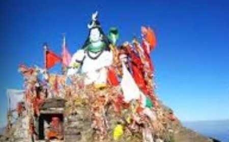 चूड़धार में स्थित शिरगुल देवता के दर्शन को जाने वाले श्रद्धालुओं से अब वन विभाग द्वारा वसूला जाएगा शुल्क
