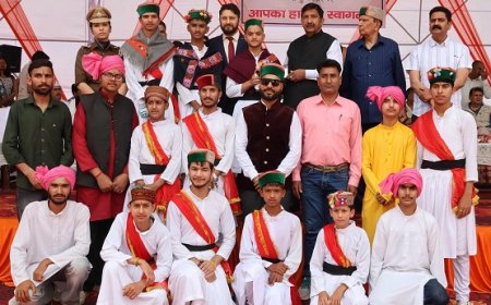 मंडी में हिमाचल दिवस समारोह उमंग और हर्षोल्लास के साथ आयोजित,उपमुख्यमंत्री ने फहराया राष्ट्रीय ध्वज