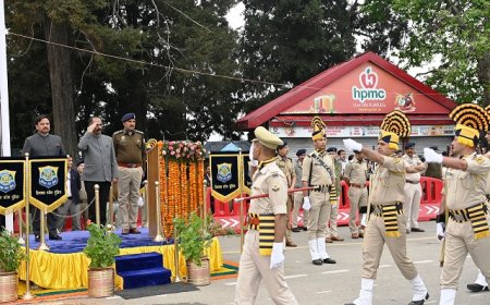 रिज मैदान पर 78वां हिमाचल दिवस धूमधाम से आयोजित, अनिरुद्ध सिंह ने किया ध्वजारोहण 