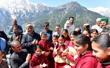 बालिका आश्रम किलाड़ पहुंचे मुख्यमंत्री सुक्खू , जाना चिल्ड्रन ऑफ द स्टेट का हालचाल