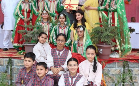 हिमाचल दिवस पर उत्कृष्ट कार्य करने वालो को मिला सम्मान , उद्योग मंत्री हर्षवर्द्धन चौहान ने किया पुरस्कृत 