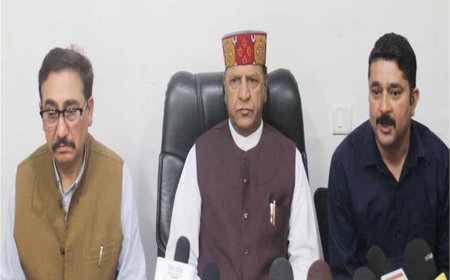 कर्मचारियों को वेतन , पेंशनरों को पेंशन देने के लिए पैसे नहीं और अधिकारियों की पार्टी के लाखों रुपए अदा कर रही सरकार : बिंदल