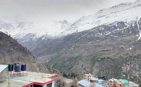 लाहौल-स्पीति में ताजा बर्फबारी,सड़क मार्ग बहाली में बीआरओ को दिक्कतों का करना पड़ रहा सामना