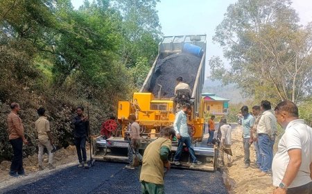हरड़गलू-पधर सड़क की टारिंग एवं विस्तारीकरण पर आमजन ने जताई खुशी, मुख्यमंत्री व विभाग का जताया का थैंक्यू