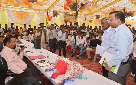 सरकार जनता के द्वार कार्यक्रम में जिलाधिकारी ने दिए त्वरित निदान के निर्देश , मौके पर किया कई शिकायतों का निवारण 