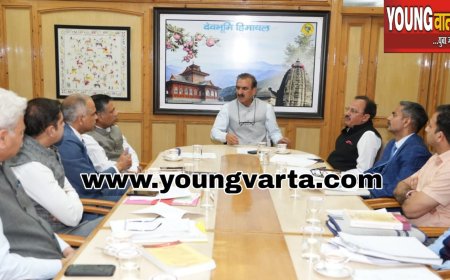 मुख्यमंत्री ने अधिकारियों से ईमानदारी और पारदर्शिता के साथ कार्य करने का आह्वान किया