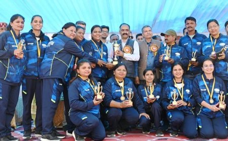 अनिरुद्ध सिंह ने भट्टाकुफर स्कूल में आयोजित कबड्डी प्रतियोगिता के समापन समारोह में विजेता टीमों को पुरस्कार देकर किया सम्मानित 