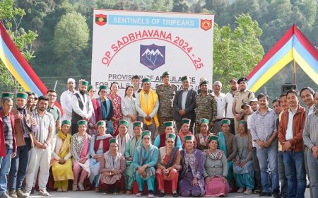 राजस्व मंत्री ने किन्नौर के सीमावर्ती गांव छितकुल व कुन्नू-चारंग के लिए दो रोगी वाहनों को हरी झंडी दिखाकर किया रवाना