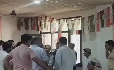 बिलासपुर में कांग्रेस की बैठक में जमकर हंगामा,पार्टी में गुटबाजी फिर हुई उजागर