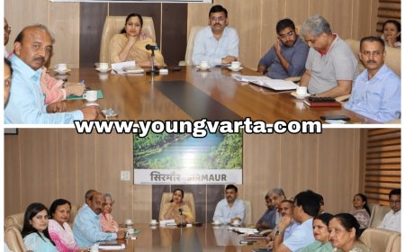 विकासात्मक कार्यों को शीघ्र पूर्ण करवाएं अधिकारी , नव नियुक्त डीसी प्रियंका वर्मा ने विभागाध्यक्षों के साथ की बैठक