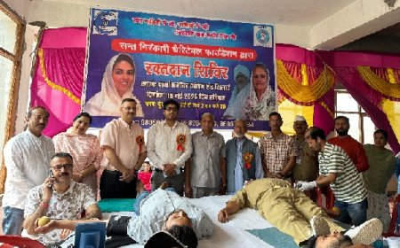 संत निरंकारी चैरिटेबल फ़ाउंडेशन के सौजन्य से शिलाई में रक्तदान शिविर का आयोजन,100 यूनिट से रक्त हुआ एकत्रित  