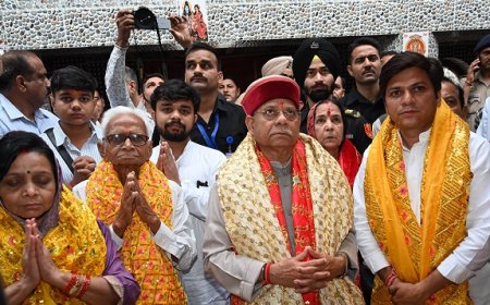 तीन दिवसीय दौरे पर मंडी पहुंचे राज्यपाल,करसोग के मां कामाक्षा मंदिर व माहूंनाग मंदिर में भी किए दर्शन 