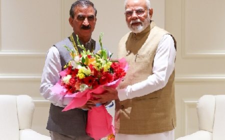 सीएम ने पीएम मोदी से मुलाकात कर परियोजनाओं और पर्यटन पहलों के रॉयल्टी मुद्दों पर की चर्चा