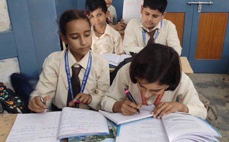 शिक्षित व्यक्ति से ही शिक्षित समाज का  होता है निर्माण और शिक्षित समाज राष्ट्र की उन्नति में सहायक   