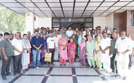 उप मुख्यमंत्री ने निभाया सामाजिक सरोकार, 70 जरूरतमंदों को 12.21 लाख के चेक किए वितरित