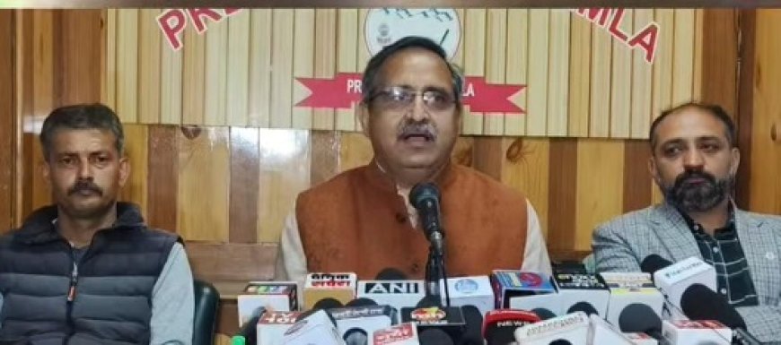कांग्रेस में सिर चढ़कर बोल रही गुटबाजी बिलासपुर में भाजपा के आरोपों पर कांग्रेस कार्यकर्ताओं ने लगाई मोहर : रणधीर शर्मा