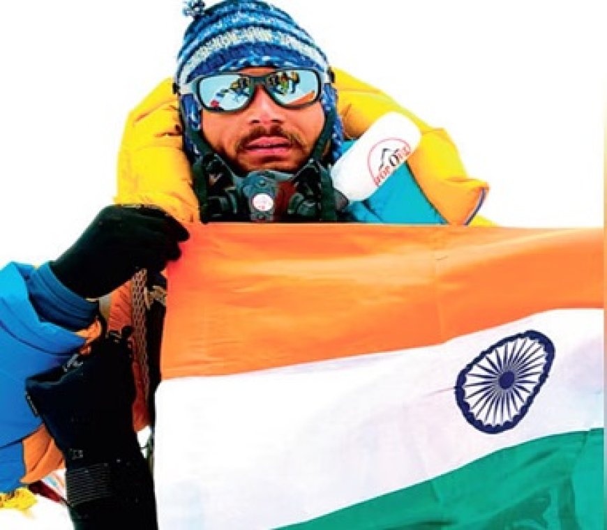चुराह के हवलदार केवल कृष्ण ने माउंट कंचनजंगा की चोटी पर तिरंगा फहराकर रचा इतिहास