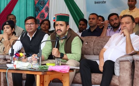 लोक निर्माण मंत्री ने देवीदढ़ में आयोजित सरकार गांव के द्वार कार्यक्रम की अध्यक्षता की