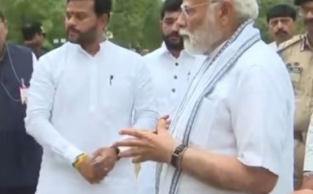 अहमदाबाद में हुई विमान दुर्घटना के घटनास्थल का जायजा लेने पहुंचे पीएम मोदी, घटना में अब तक 265 लोगों की मौत