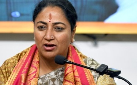 दिल्ली की सीएम रेखा गुप्ता का पिछली सरकार की मोहल्ला क्लिनिक को भ्रष्टाचार का सबसे बड़ा अड्डा करार 