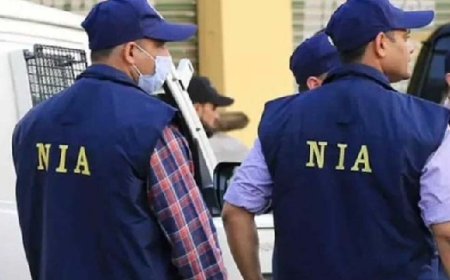 पहलगाम हमले को लेकर NIA की बड़ी कार्रवाई : आतंकियों को शरण देने वाले दो लोग लिए हिरासत में 