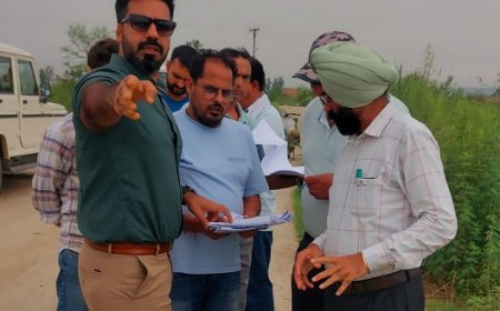 उपायुक्त ने जनकौर हार में हेलीपोर्ट और राजीव गांधी राजकीय मॉडल डे बोर्डिंग स्कूल परियोजनाओं का किया निरीक्षण