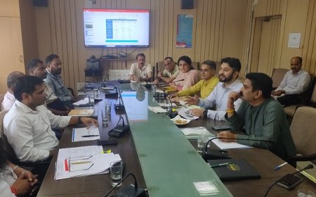 उपायुक्त ने एनएच-70 का निर्माण कर रही कंपनी व मॉर्थ को हेल्पलाईन नंबर जारी करने के दिए निर्देश