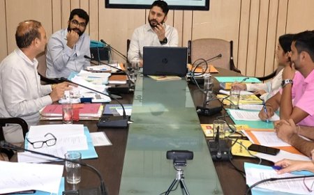 उपायुक्त ने खाद्य सुरक्षा अधिनियम का कड़ाई से पालन सुनिश्चित करने के दिए निर्देश