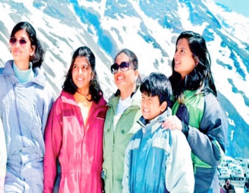 जून में हिमाचल के ऊंचाई वाले क्षेत्रों में हुई बर्फबारी के बाद सैलानियों ने पर्यटन स्थलों का किया रुख 