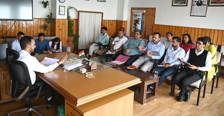 प्रधानमंत्री सूर्या घर मुफ्त बिजली योजना का पंचायत स्तर तक होगा प्रचार-प्रसार : अभिषेक वर्मा