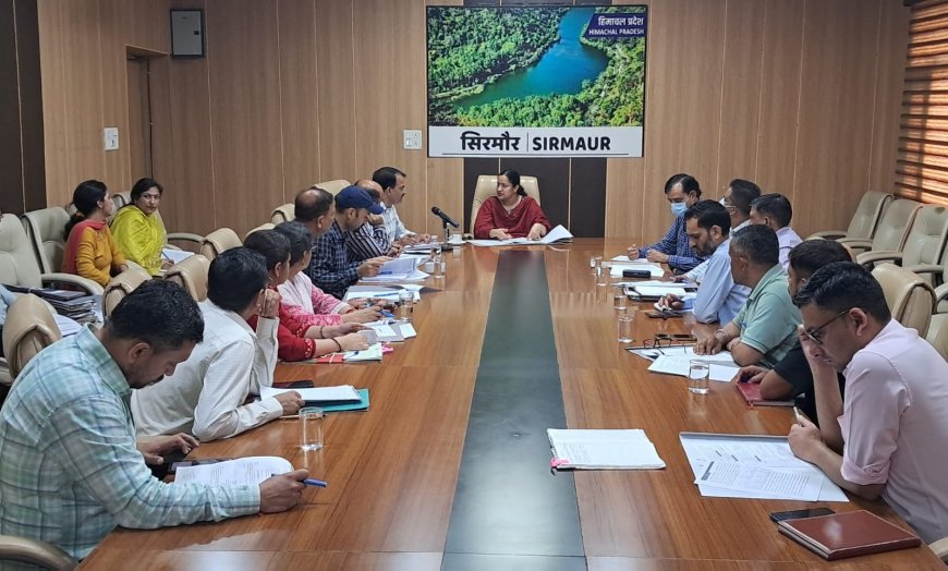जिला में सख्ती से लागू हो रहा राष्ट्रीय खाद्य सुरक्षा अधिनियम , लाभार्थियों को किया को किया  17785 मीट्रिक टन अनाज  का वितरण : डीसी 