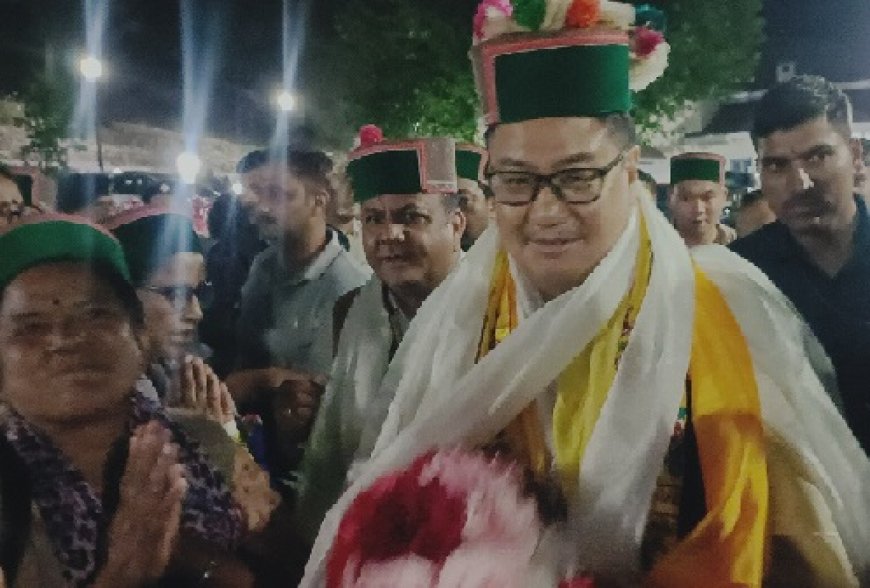 किन्नौर के ऐतिहासिक गांव कल्पा सर्किट हाउस पहुंचने पर जिला प्रशासन ने किया भव्य स्वागत
