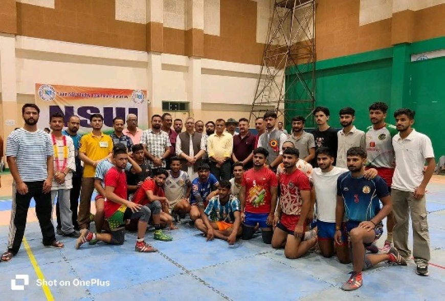 एनएसयूआई द्वारा आयोजित दो दिवसीय कबड्डी प्रतियोगिता समारोह नाहन चंबा ग्राउंड इनडोर में संपन्न