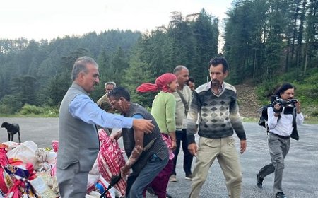 सीएम सुक्खू ने थुनाग और जंजैहली में आपदा प्रभावित क्षेत्रों का किया हवाई सर्वेक्षण