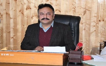 शिक्षा व्यवस्था को बेहतर बनाने के लिए काम कर रही सरकार : रोहित ठाकुर