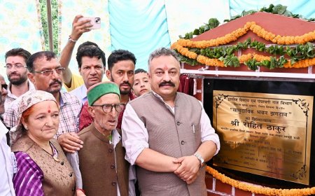 शिक्षा मंत्री ने 9.40 करोड़ से बनी "गलछू कोठू गारली" सड़क का किया उद्घाटन