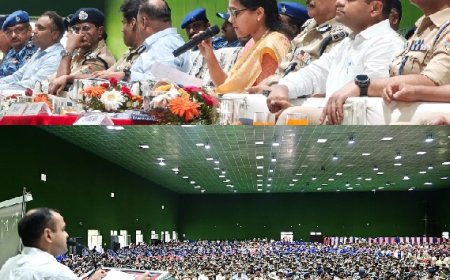 जिलाधिकारी मयूर दीक्षित ने ‘‘सरकार जनता के द्वार‘‘ कार्यक्रम का माह जुलाई 2025 का रोस्टर किया जारी