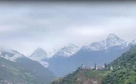 प्रदेश के कई भागों में बारिश लगातार जारी,लाहौल घाटी में चोटियों पर हल्की बर्फबारी