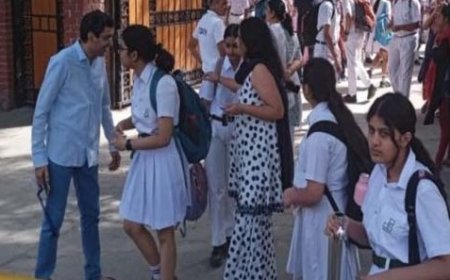 दिल्ली के स्कूलों को लगातार तीसरे दिन पांच स्कूलों को बम से उड़ाने की मिली धमकी  