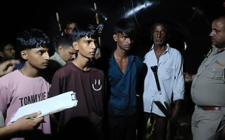 यमुना नदी में जलस्तर बढ़ने के कारण तेज बहाव के बीच फंसे तीन किशोर को पुलिस ने सुरक्षित किया रेस्क्यू 