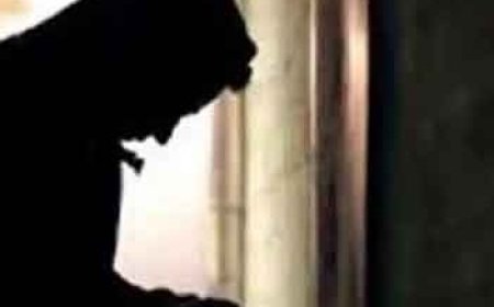 चोरों के हौंसलें बुलंद :  नकदी व गहने उड़ाकर सबूत मिटाने के लिए घर में लगाकर चोर फरार