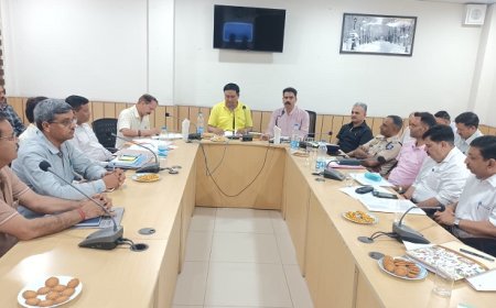 राजस्व मंत्री ने आपदा प्रभावित स्याठी गांव का किया दौरा, कहा प्रत्येक प्रभावित तक मदद पहुंचाना प्रदेश सरकार की प्राथमिकता