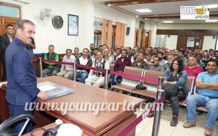 सेब उत्पादकों के हितों की रक्षा के लिए प्रदेश सरकार प्रतिबद्ध : मुख्यमंत्री