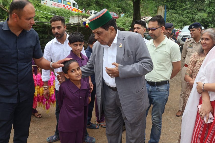 बेसहारा बच्चों के सर्वांगीण विकास के लिए हर संभव प्रयास कर रही है सरकार : डॉ. धनीराम शांडिल