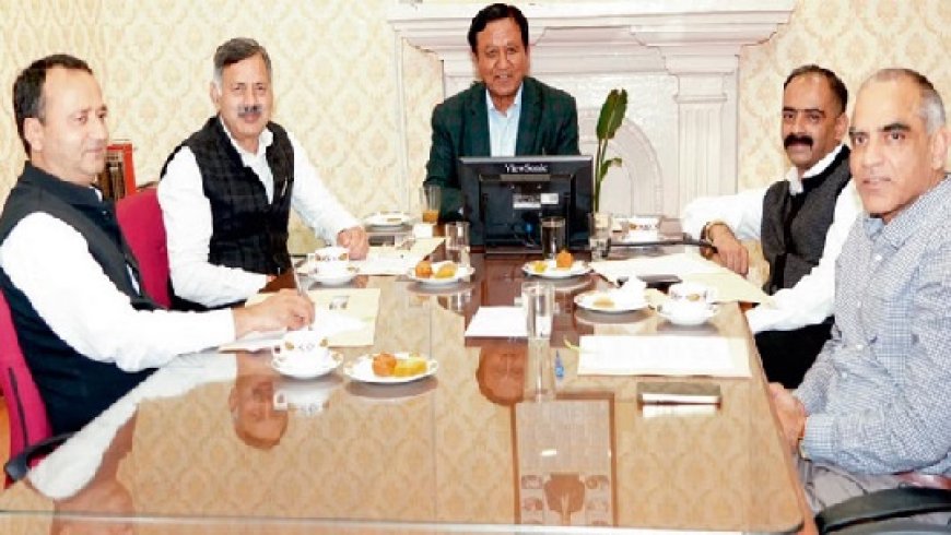 आपदा के समय राहत एवं बचाव कार्य में तेजी लाने के लिए हेलिकाप्टर किराये पर लेने का लिया निर्णय